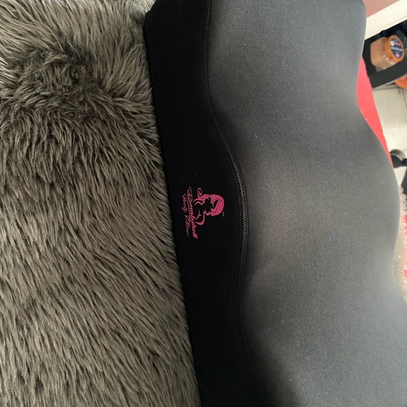 Bombshell BBL pillow never used - Picture 3 of 3